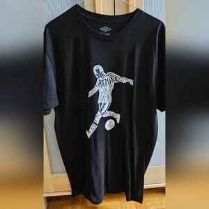 Umbro Black T-Shirt Size L Always on the run